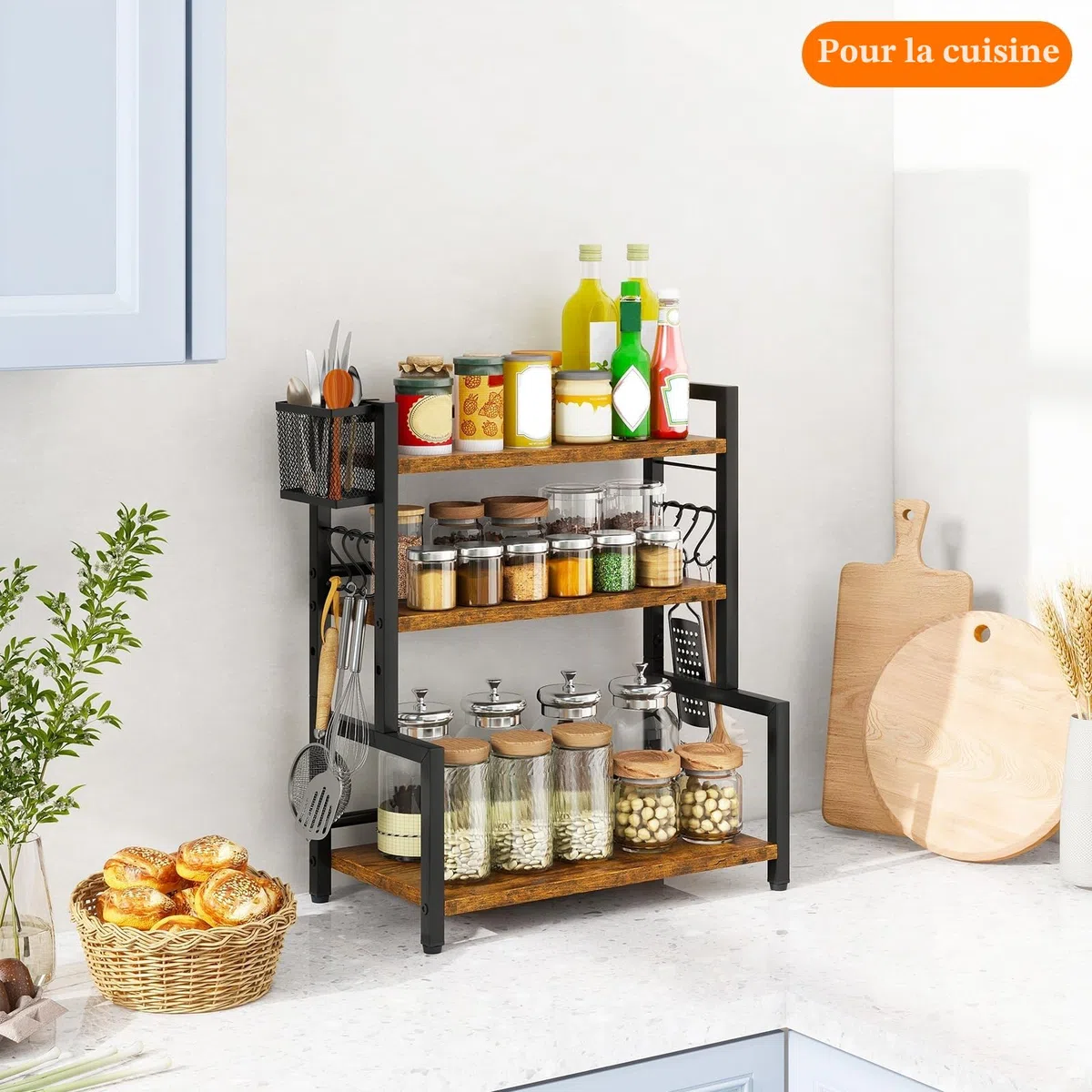YMYNY Porte-épices avec Panier en Métal, Étagère à Épices pour Rangement avec 6 Crochets, Organisateur de Cuisine à 3 Niveaux pour Comptoir, Salle de bain, ‎43 x 24 x 53CM ‎Marron Rustique HSR006H
