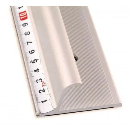Règle de découpe PRO en alu de 75cm - à protection, antidérapante.