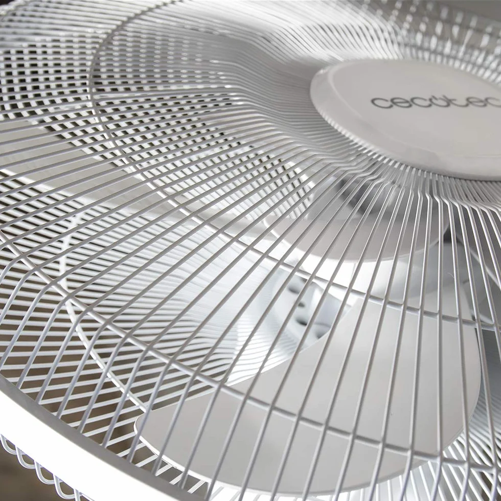 Cecotec Ventilateur de pied avec minuterie EnergySilence 1010 ExtremeFlow 60 W 10 pales puissant, oscillant silencieux, 3 vitesses, réglable, moteur en cuivre, blanc