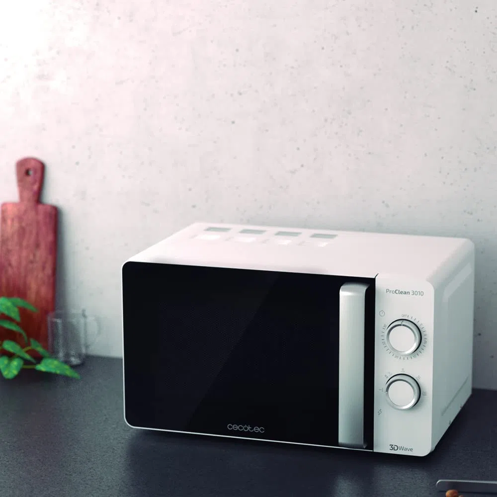 Cecotec Micro-ondes ProClean 3010. Capacité de 20 L, Revêtement Ready2Clean, 700 W de Puissance, 6 Niveaux de Fonctionnement, Minuterie 30 minutes, Mode Décongeler, Finition en Blanc.
