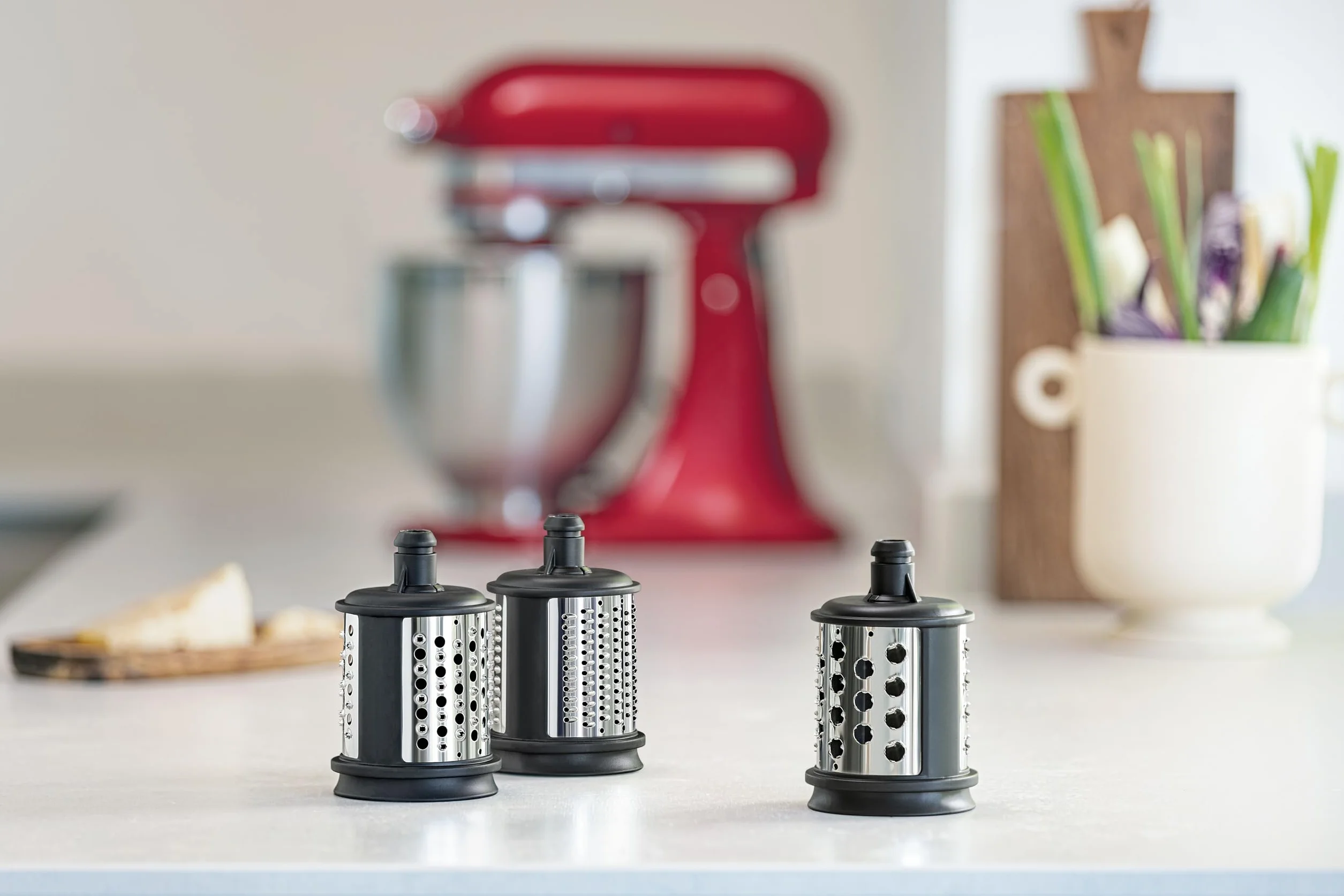 KitchenAid Accessoire Râpes - 5KSMEMVSC - Supplement de 3 Pièces de Râpes pour Légumes, Fromage et Plus - Trancheuse Rapide - Inox