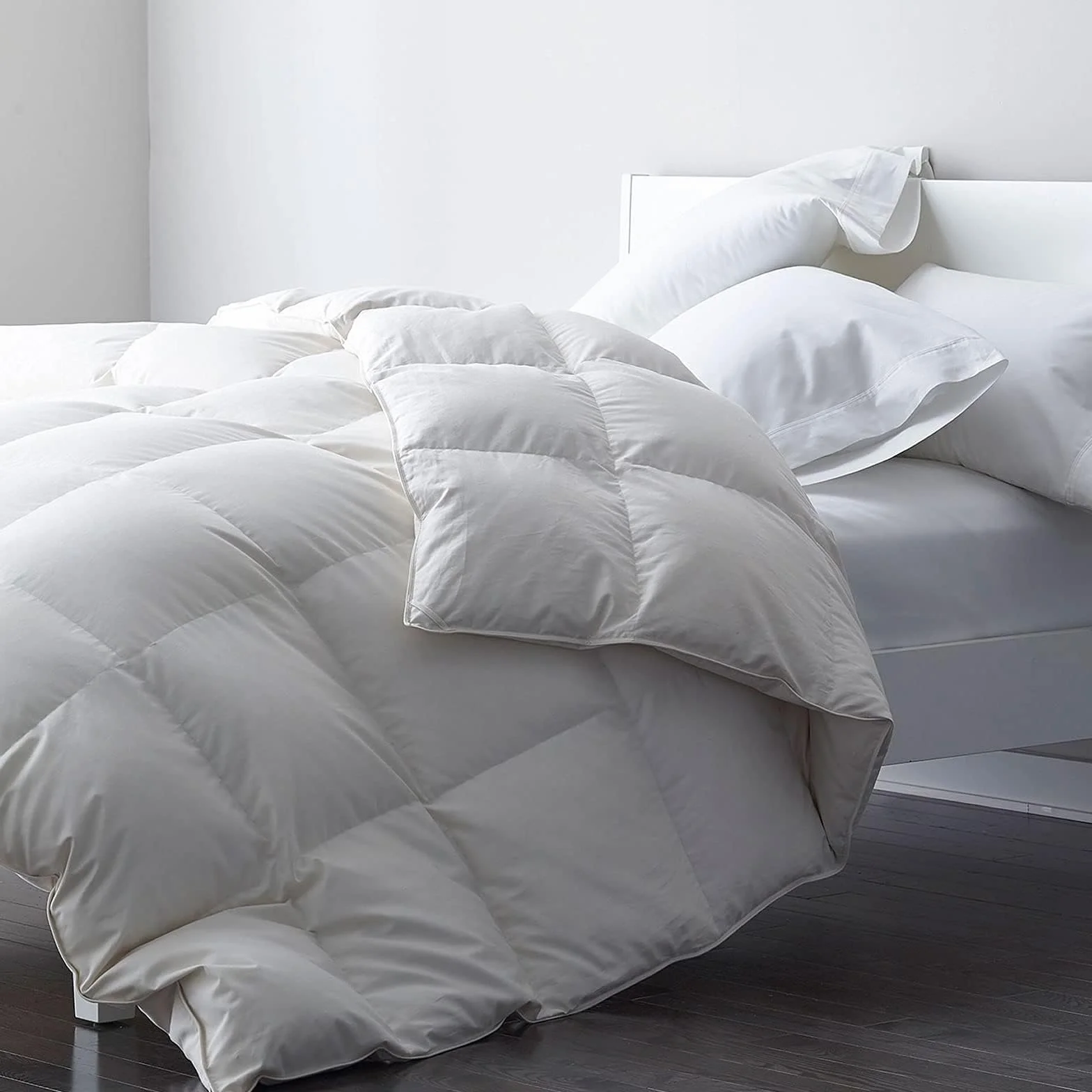 DWR Couette 4 Saisons 240x260 cm,Remplissage Duvet et Plumes d'oie,300GSM,Chaude et Respirante,Moyenne pour Toutes Les Saisons,100% Coton Biologique, Certifié Oeko-Tex et RDS,lit 2 Personne