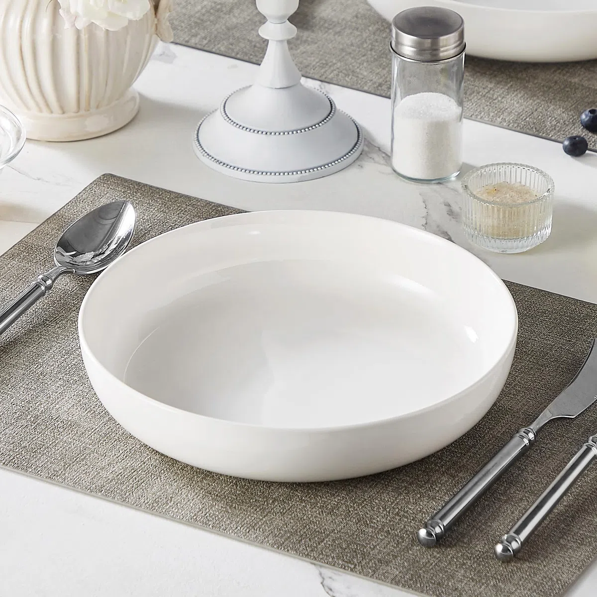MALACASA, série LUNA, Lot de 4 Bols à Pâtes en Porcelaine de 1440ml, Grands Bols à Salades avec Bordure Incurvée, Va au Lave-vaisselle, au Micro-ondes et au Four, Blanc