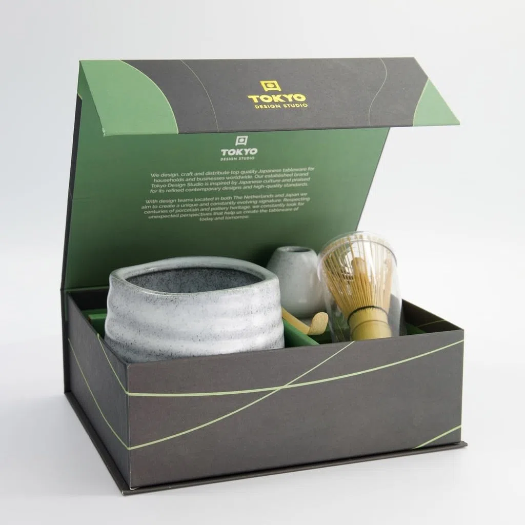 TOKYO design studio Lot de 4 pièces à matcha dans un emballage cadeau de qualité supérieure - Avec bol à matcha, fouet en bambou, cuillère en bambou et support pour fouet - Cérémonie traditionnelle du