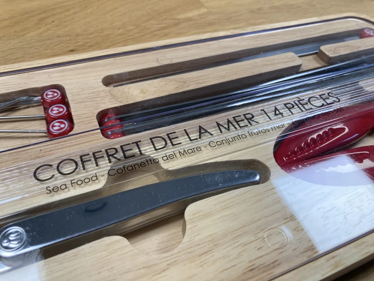 Coffret bois 14 pièces - Fruits de mer
